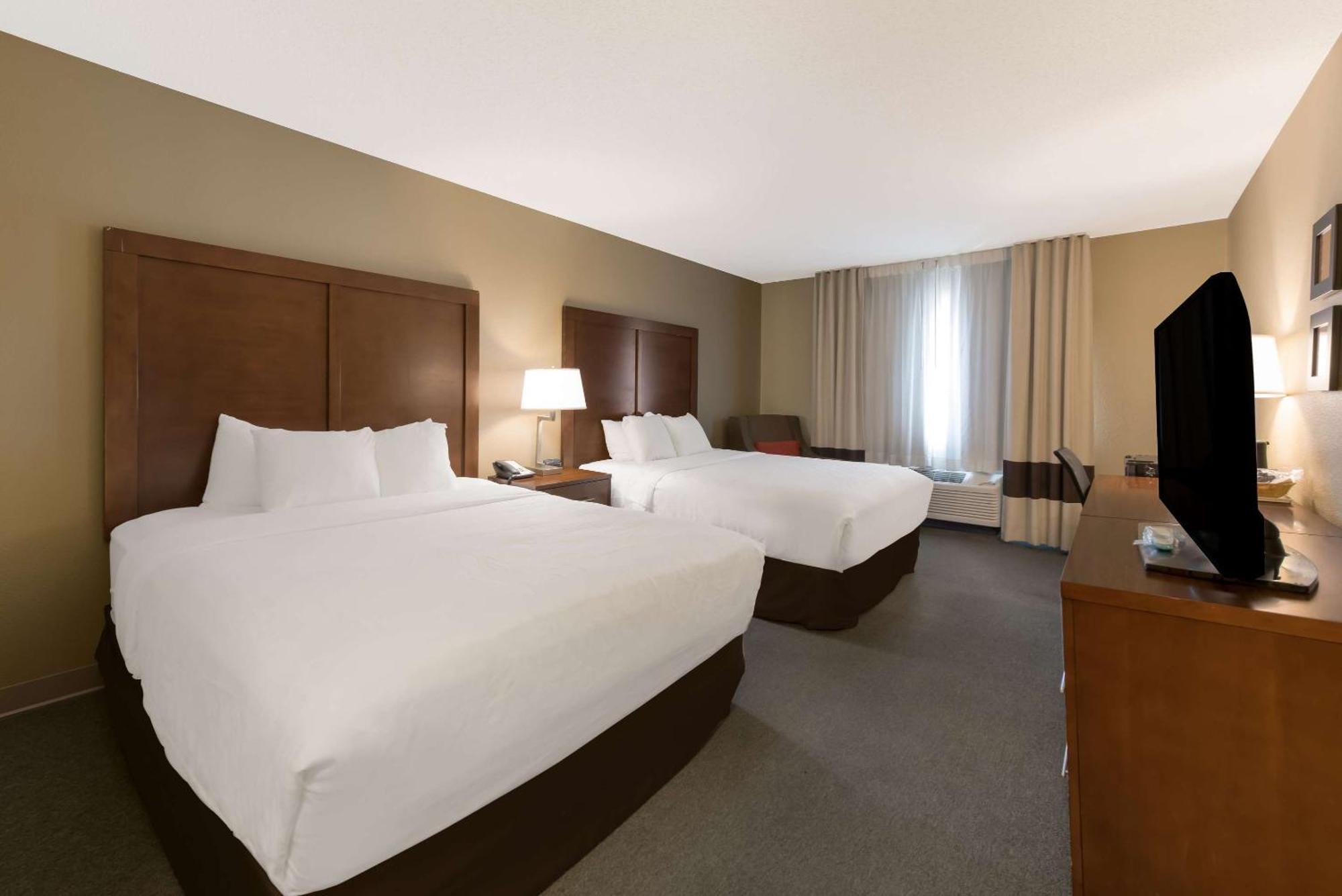 Comfort Inn East Ουιτσιτά Εξωτερικό φωτογραφία