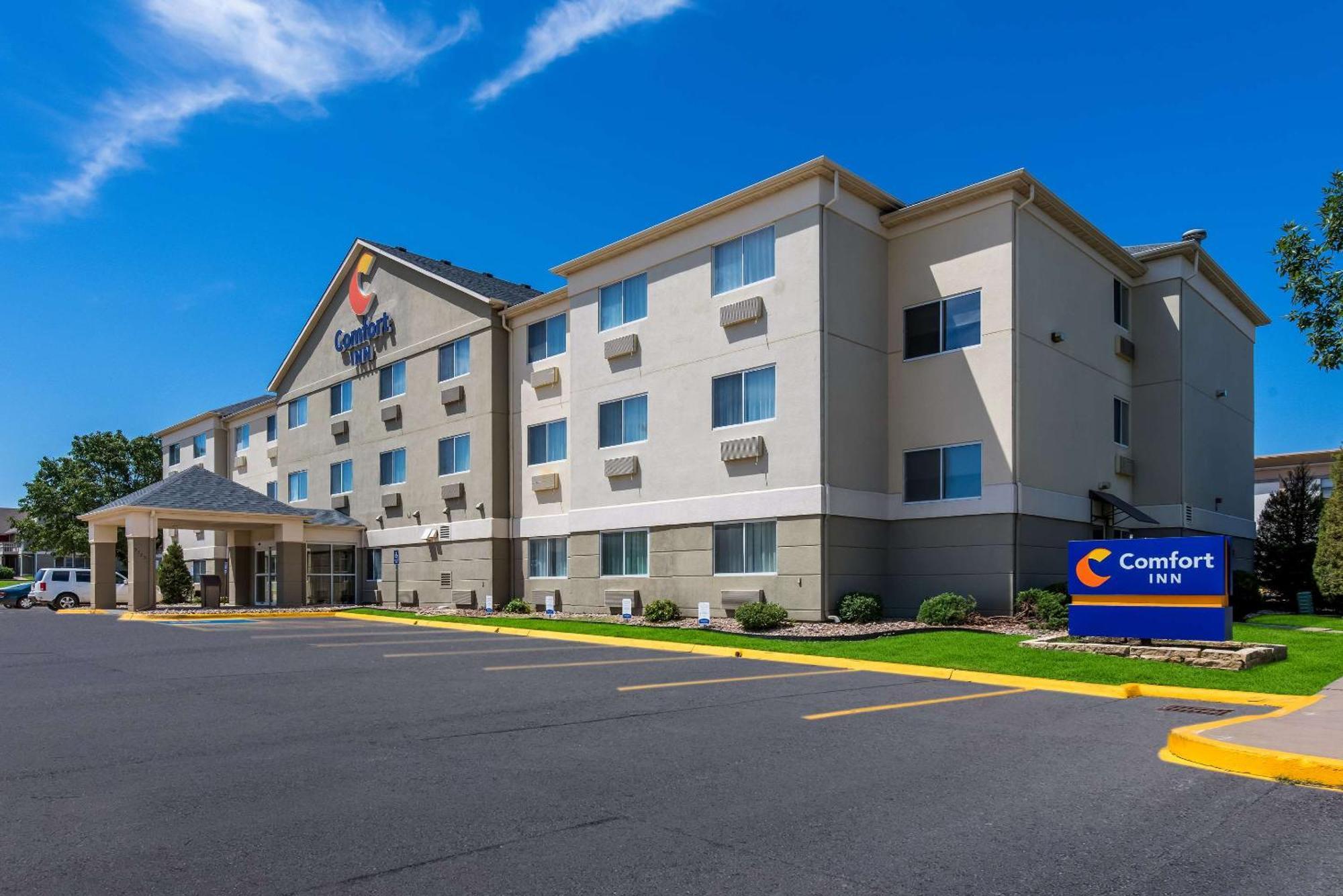 Comfort Inn East Ουιτσιτά Εξωτερικό φωτογραφία