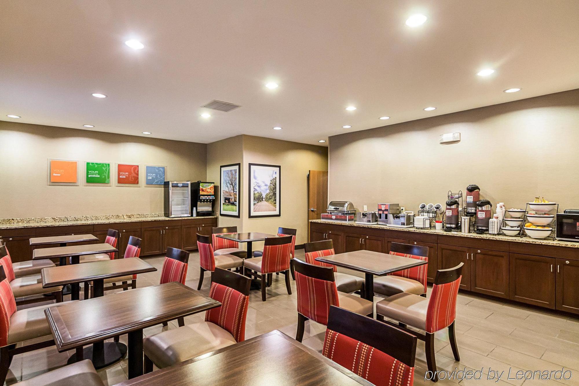 Comfort Inn East Ουιτσιτά Εξωτερικό φωτογραφία