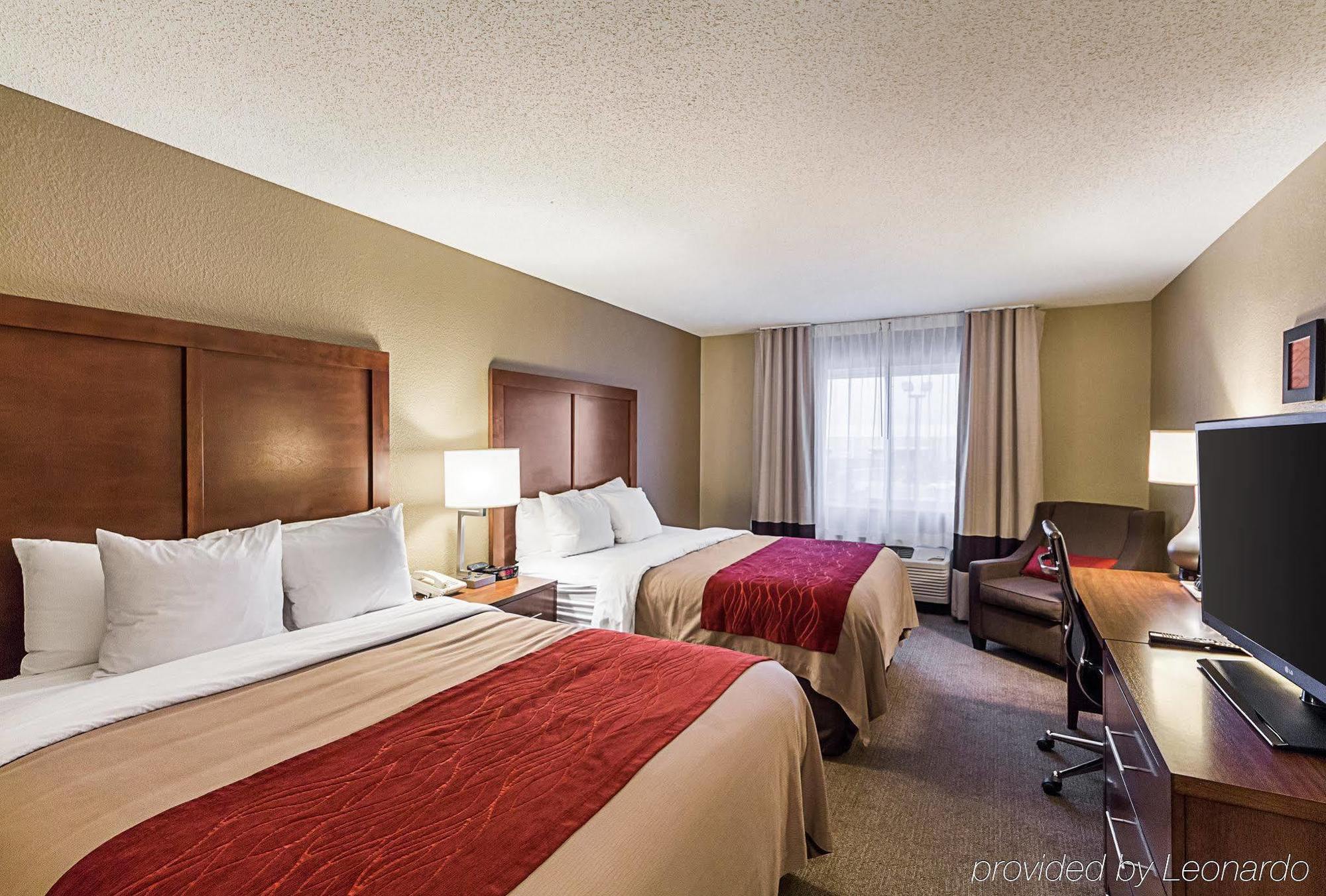 Comfort Inn East Ουιτσιτά Εξωτερικό φωτογραφία