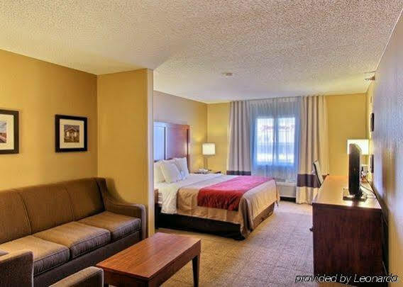 Comfort Inn East Ουιτσιτά Εξωτερικό φωτογραφία